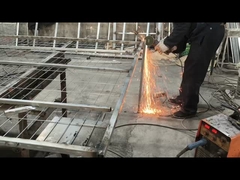 ヨーロッパの三角曲線 溶接線網のフェンス 1.8m BRC網のフェンス